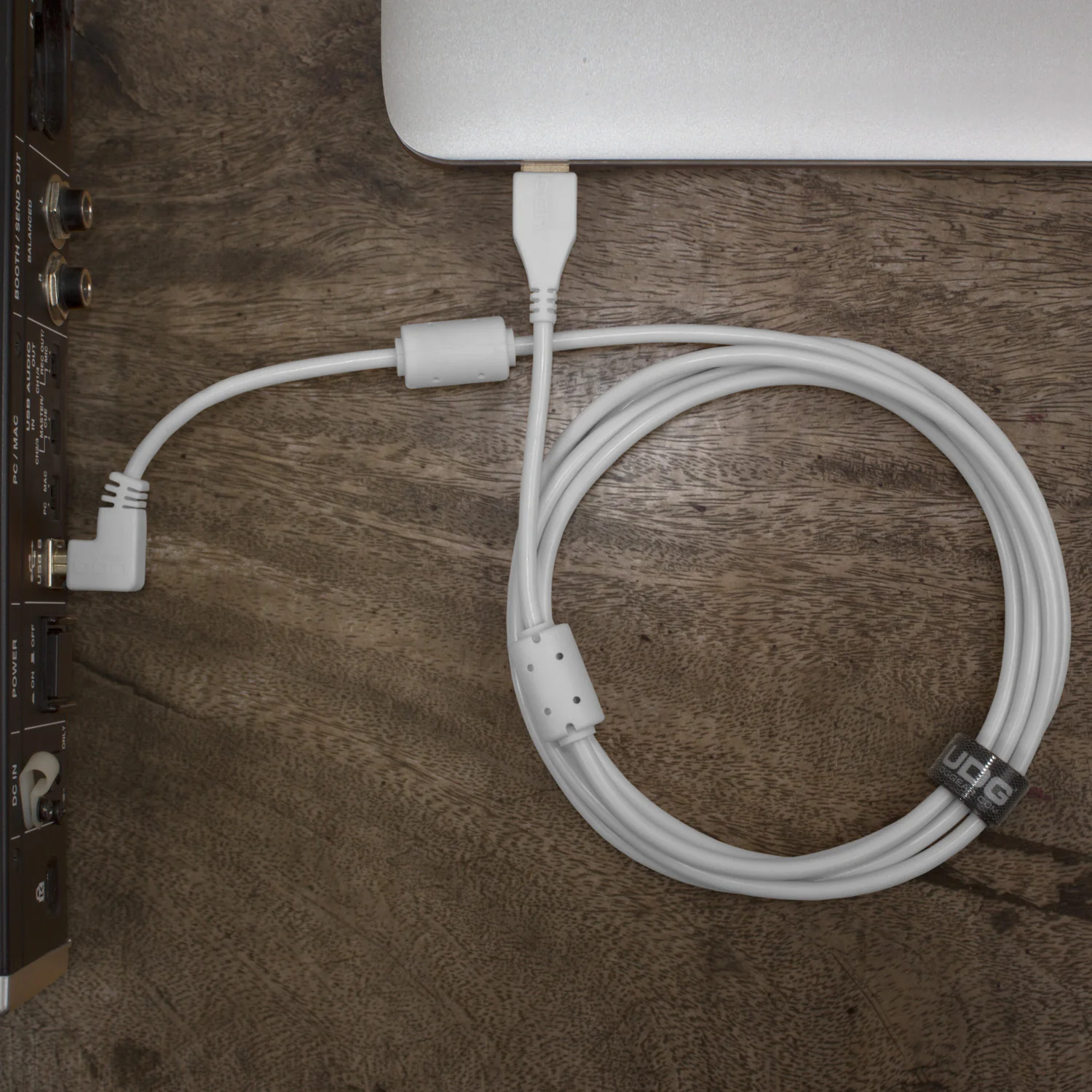 UDG Ultimate Audio Cable USB 2.0 A-B Angled - Image 35