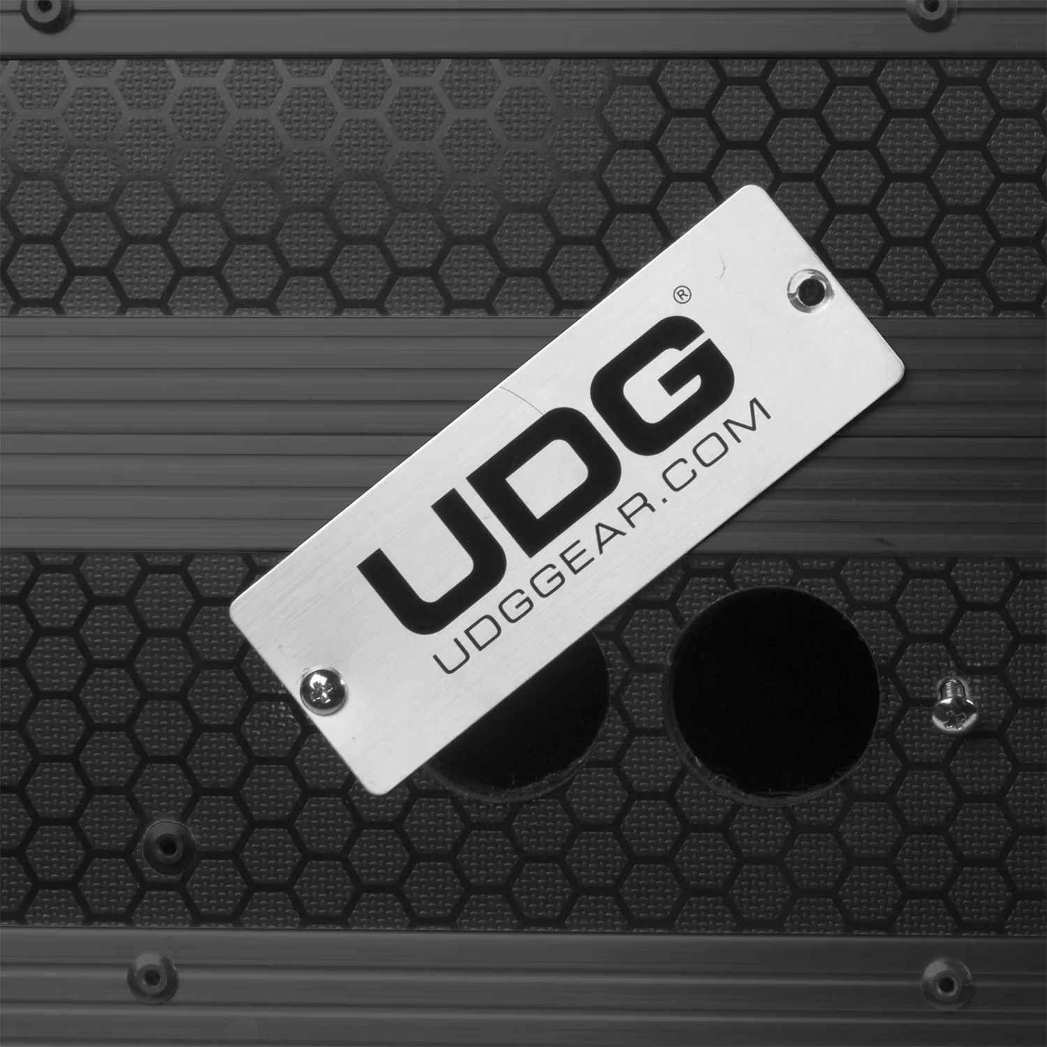 UDG Ultimate Flight Case Multi Format Turntable Black MK2 Plus (Trolley & Wheels) - Image 16