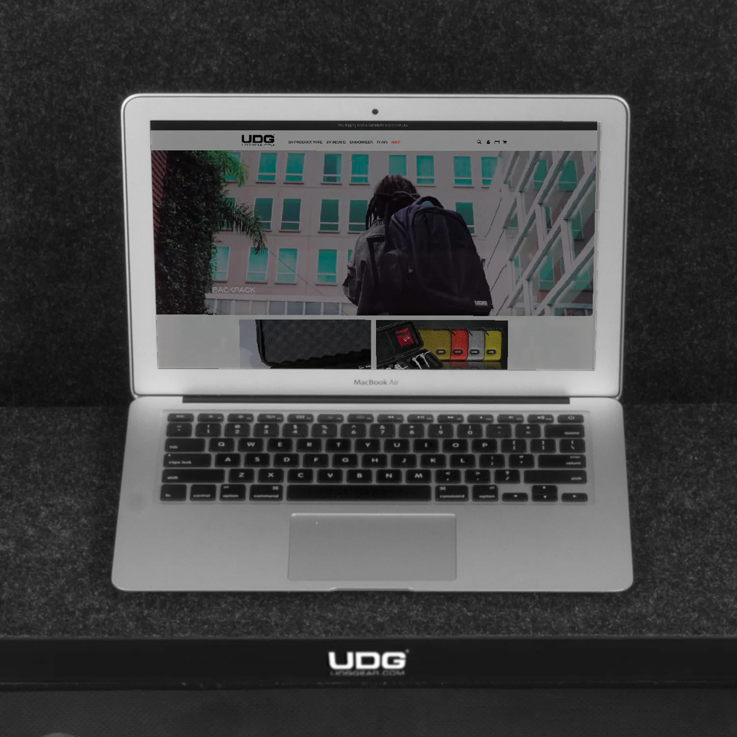 UDG Ultimate Flight Case Multi Format XXL Plus (Laptop Shelf, Trolley & Wheels) - Image 20