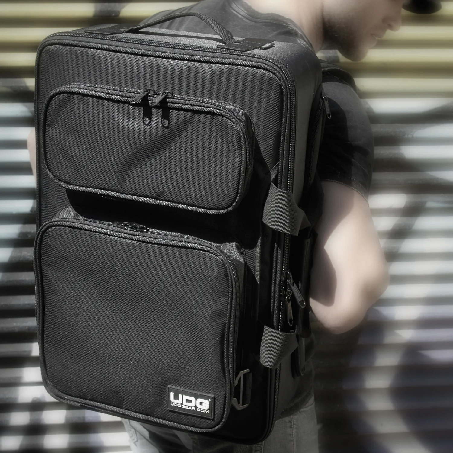 UDG Ultimate MIDI controller Backpack Small Black/Orange Inside MK2 - Image 3